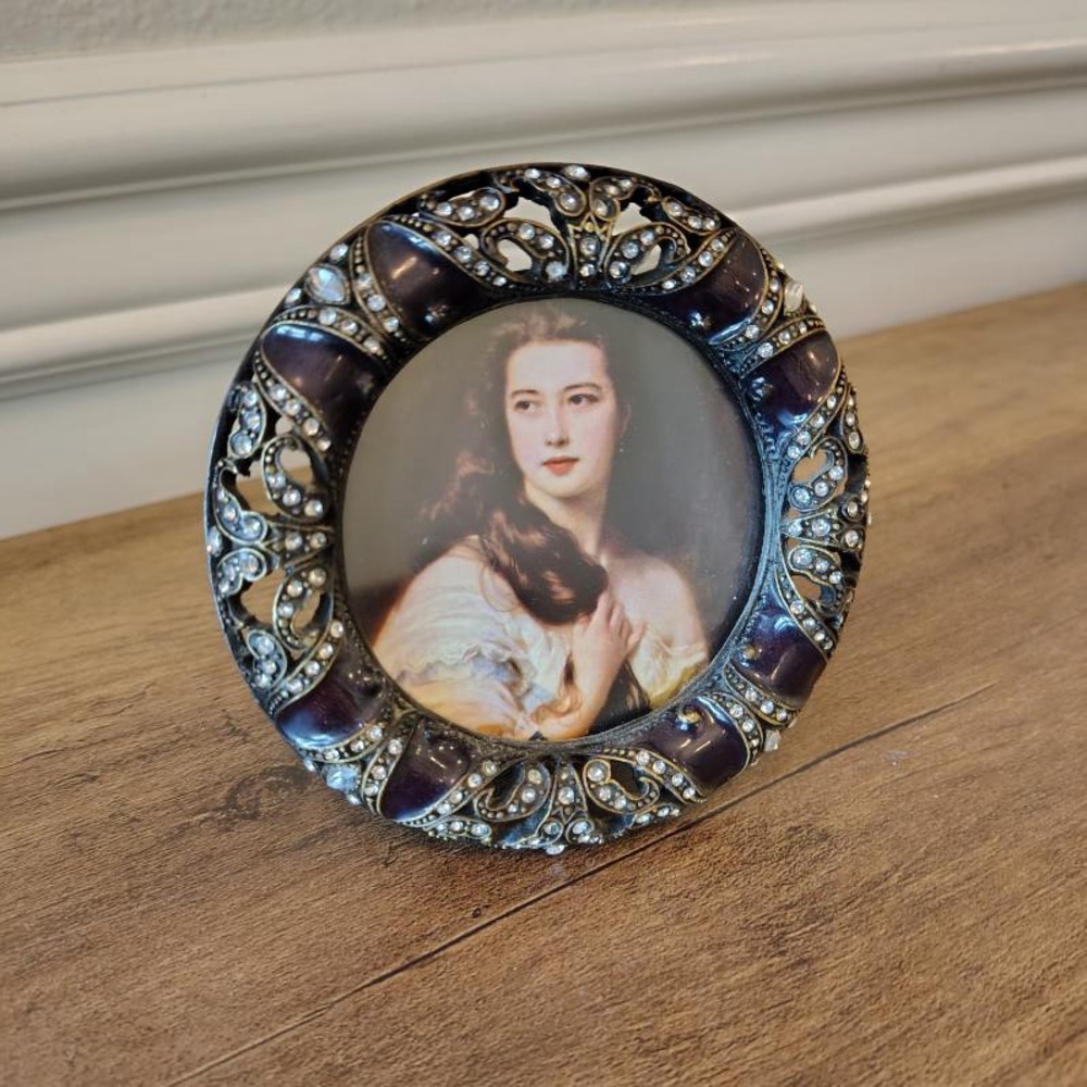 Vtg Circular Enamel & Iron Picture Frame Victorian Lady Gold Jeweled Filigree
